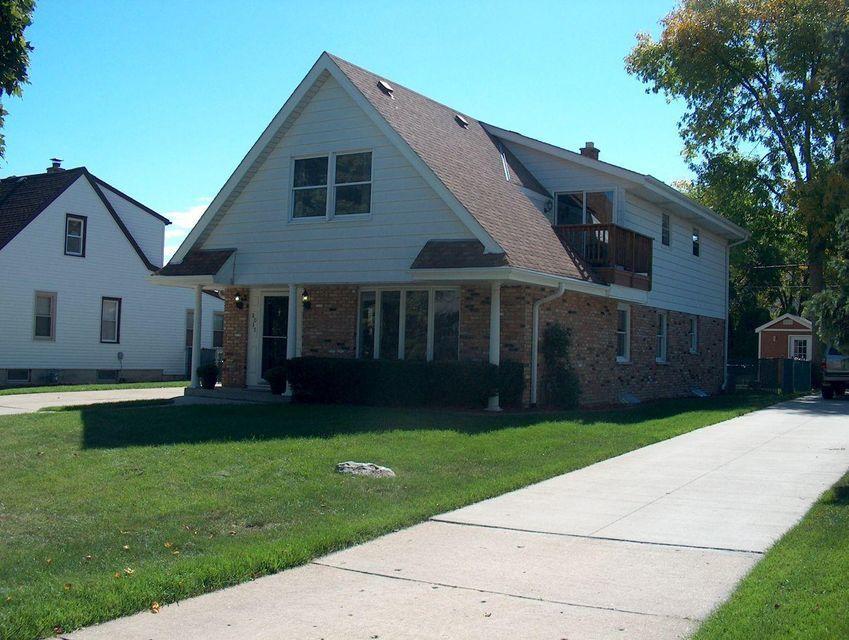 8035 W Howard Ave., Milwaukee, WI 53220