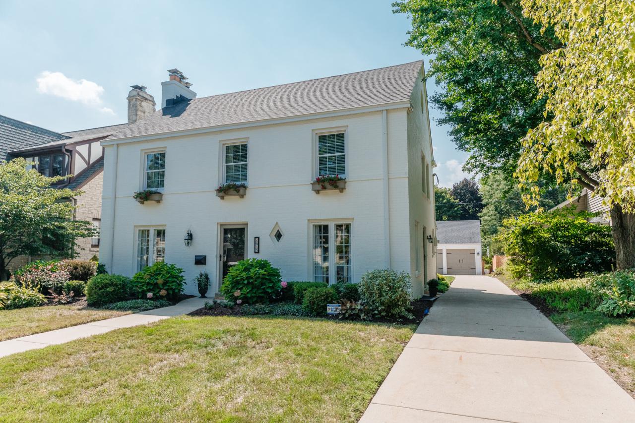 2645 Pasadena Blvd., Wauwatosa, WI 53226