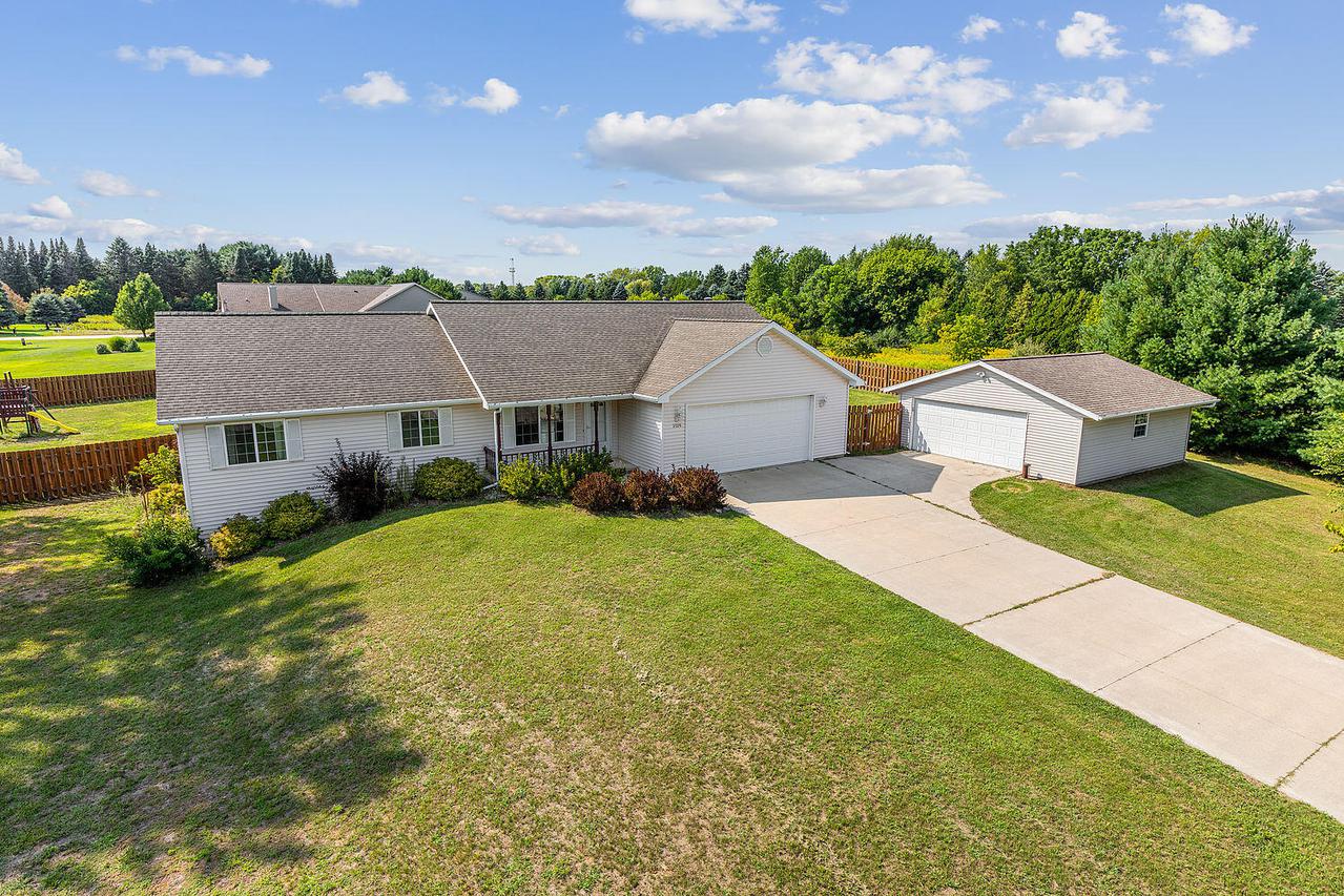 3126 S 15th St., Manitowoc, WI 54220