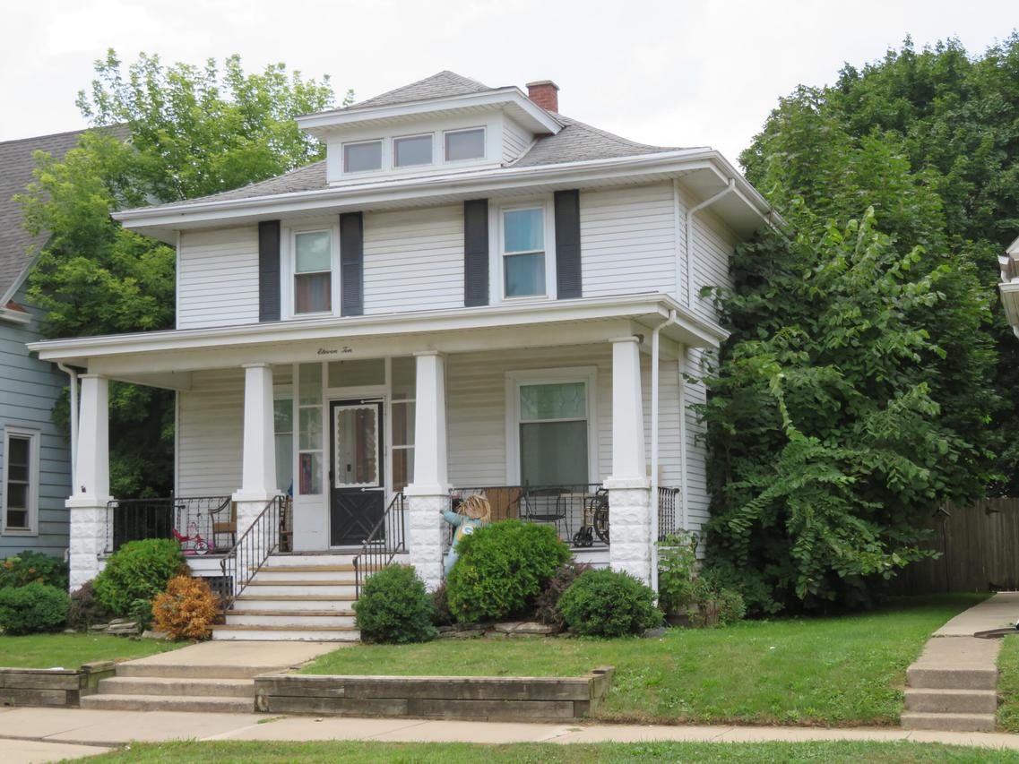 1110 Hayes Ave, Racine, WI 53405