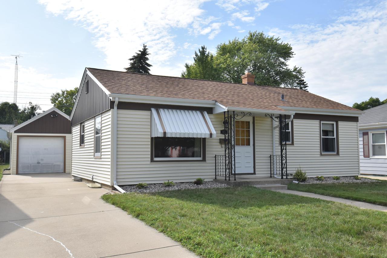 820 Illinois St, Racine, WI 53405