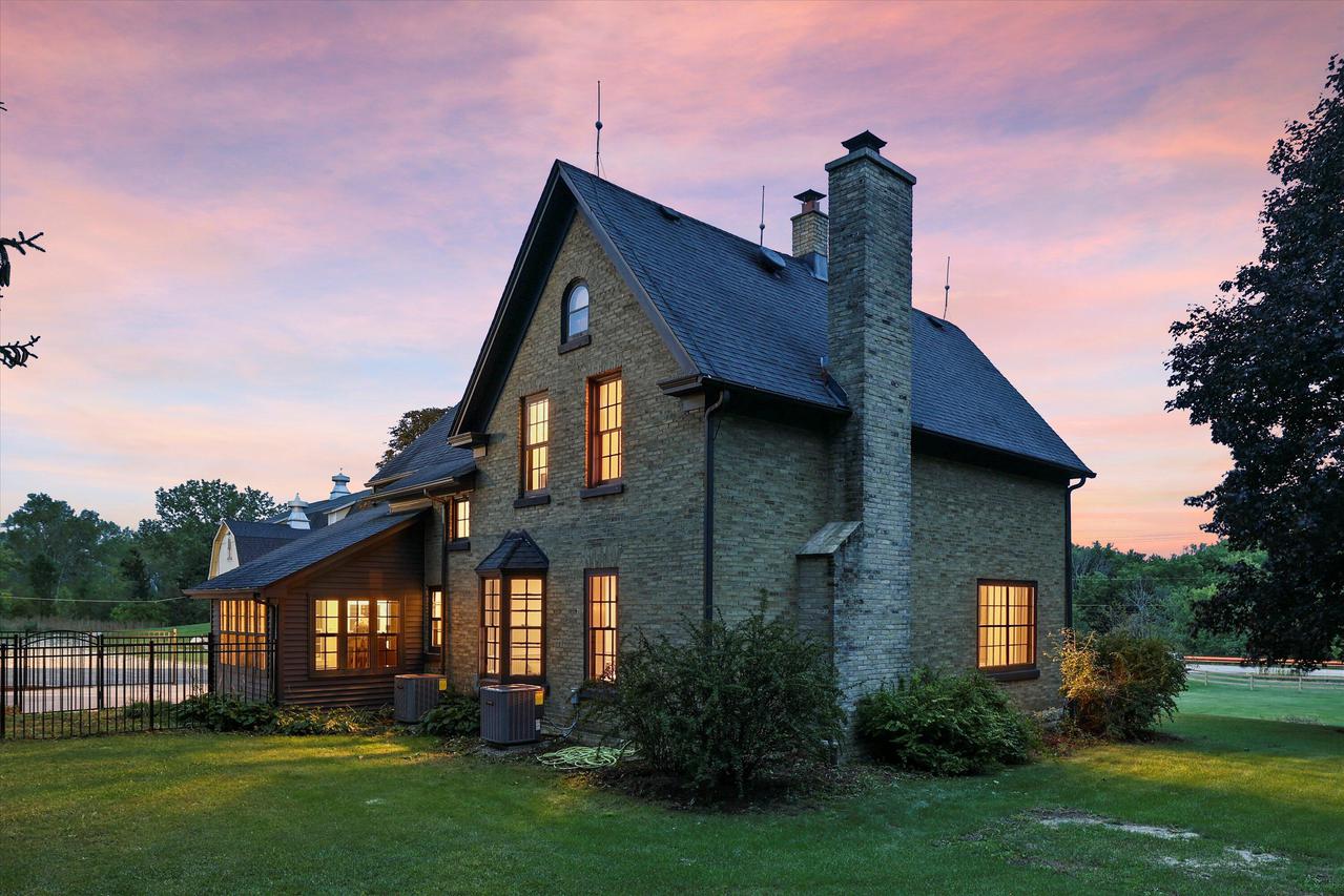 3308 W Highland Rd., Mequon, WI 53097