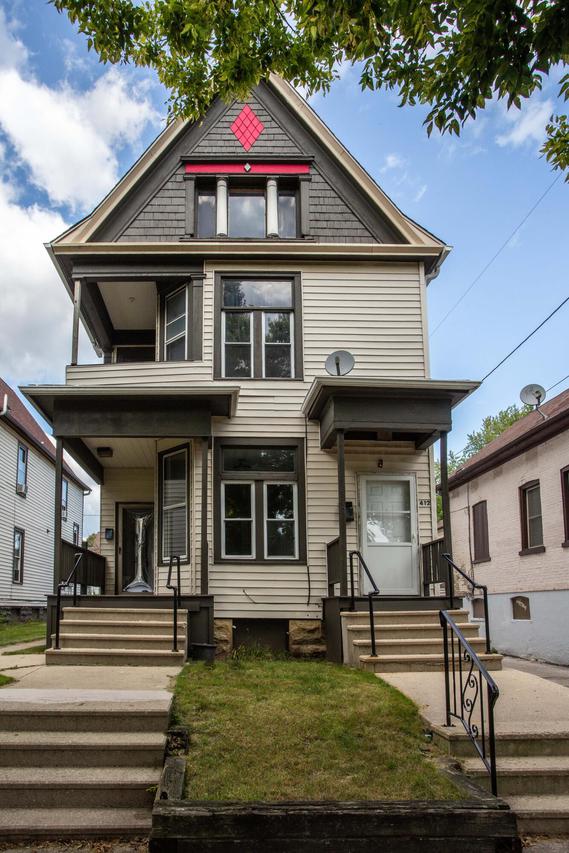 410 E Garfield Ave #412, Milwaukee, WI 53212