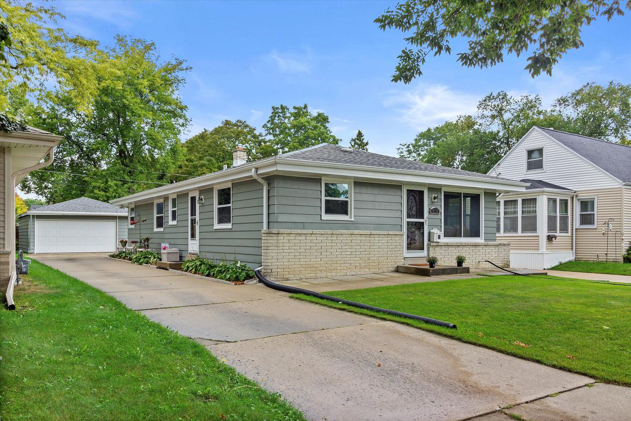 803 S 123rd St., West Allis, WI 53214