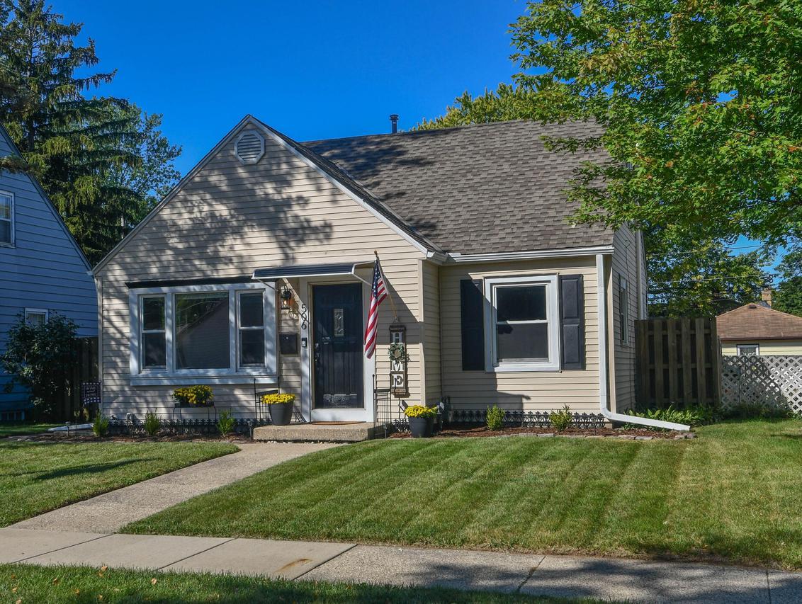 506 Scott Ave., Waukesha, WI 53186