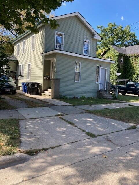 1024 Pearl St, Racine, WI 53403