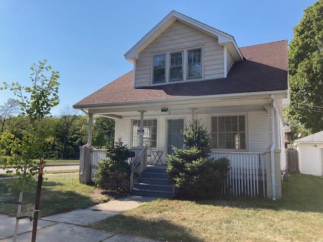 2 Mckinley Ave, Racine, WI 53404