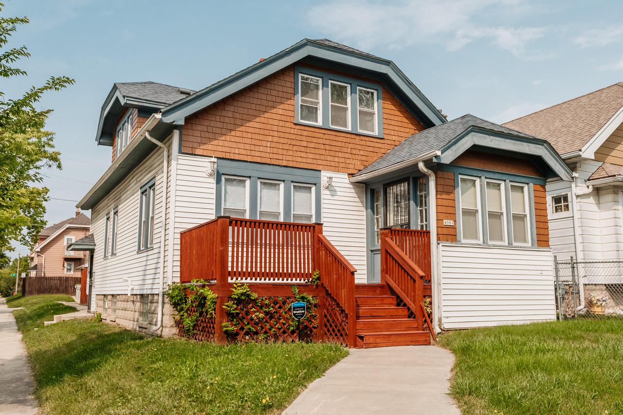 4901 N 37th St, Milwaukee, WI 53209