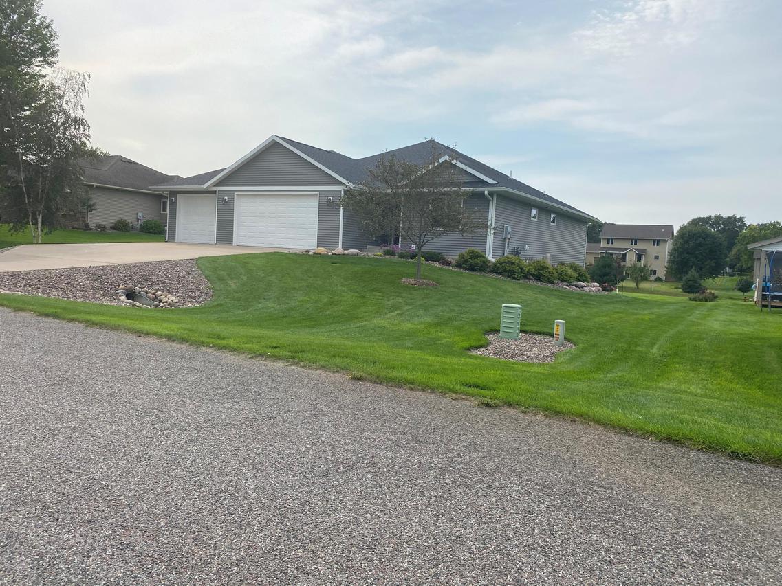 W7753 Trace Ct., Holland, WI 54636