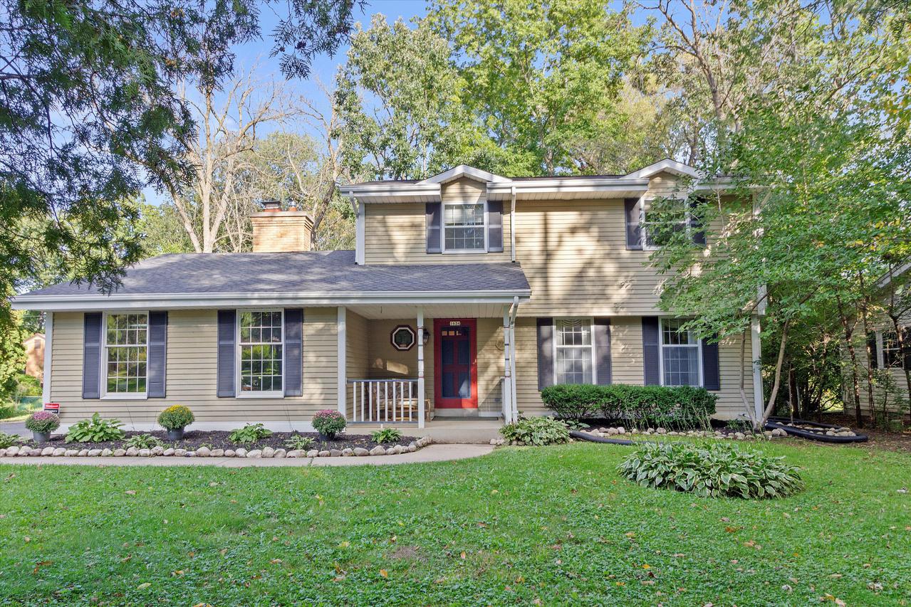 1634 N 124th St., Wauwatosa, WI 53226