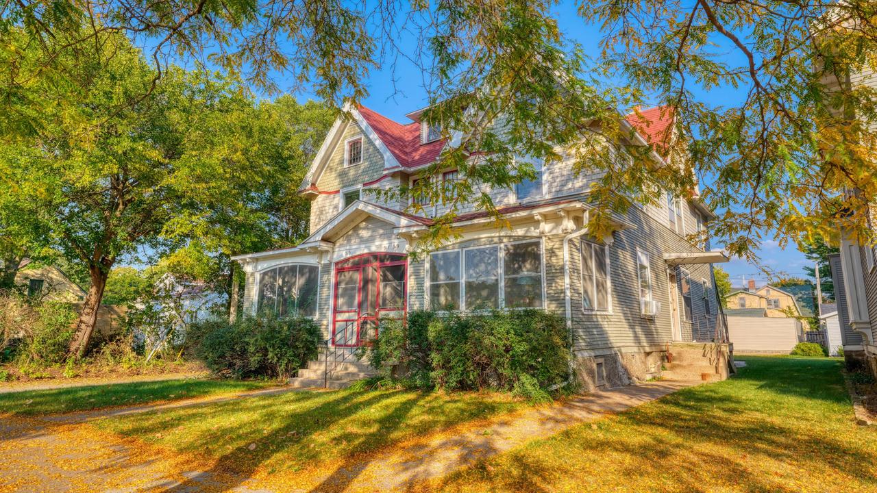 321 16th St., La Crosse, WI 54601