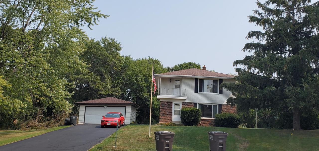 N8688 Beronja Rd #N8690, East Troy, WI 53120