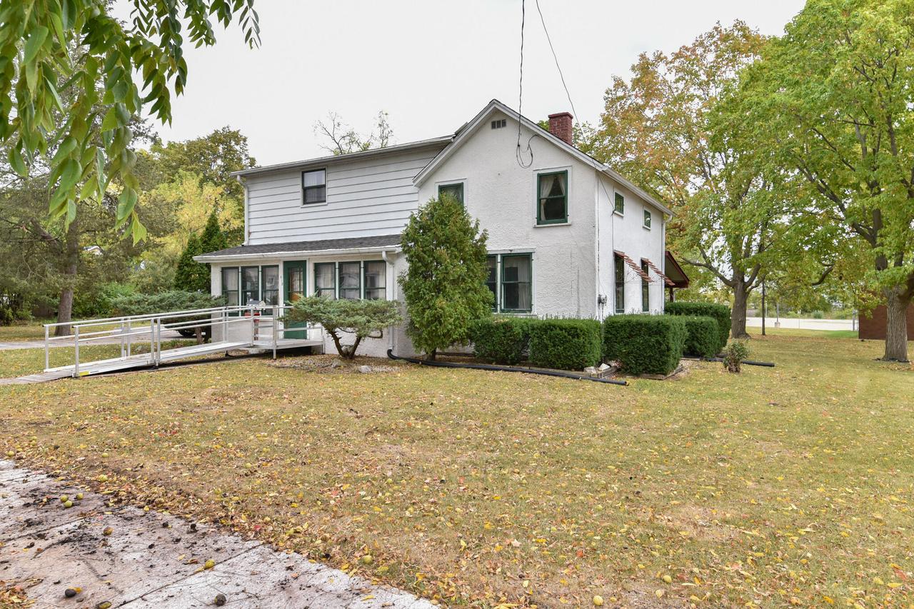 612 Jefferson St., Mukwonago, WI 53149