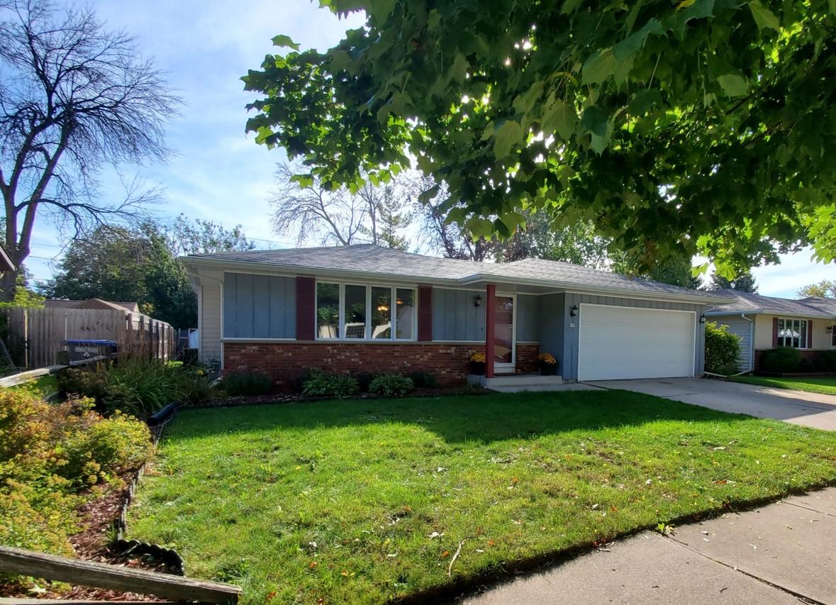 617 N 28th St, Sheboygan, WI 53081