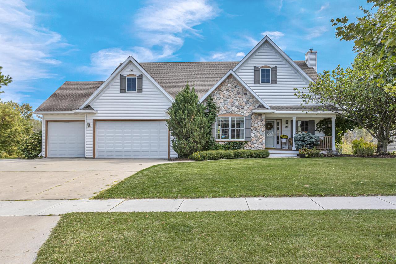 1023 Prairie Rd, Plymouth, WI 53073