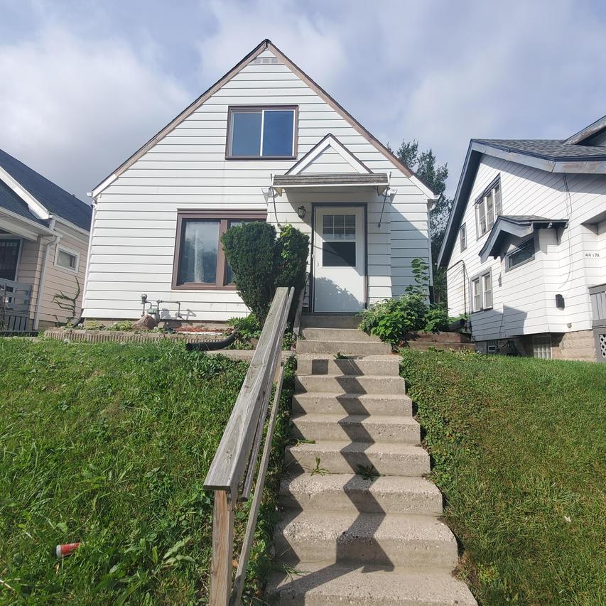 4451 N Hopkins St, Milwaukee, WI 53209