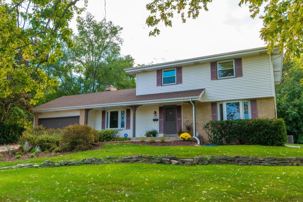 N83W14191 Menomonee Ave, Menomonee Falls, WI 53051