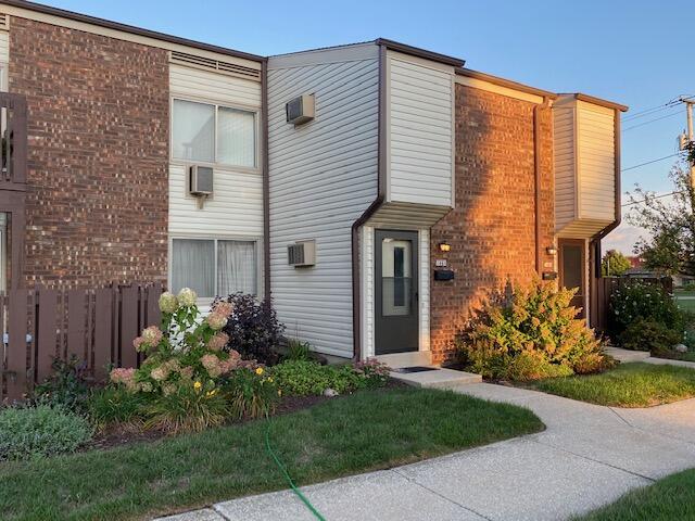1463 30th Ave, Kenosha, WI 53144