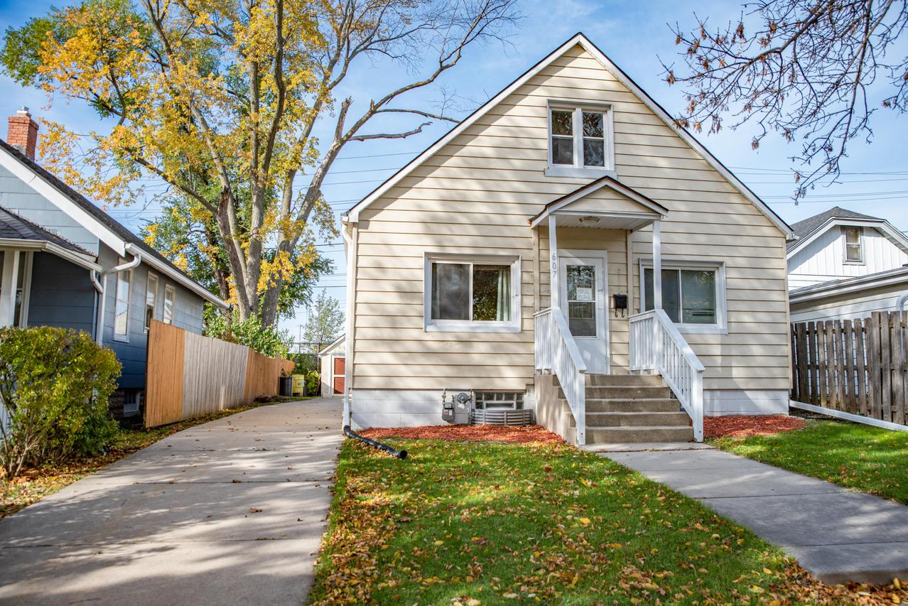 607 S 69th St., Milwaukee, WI 53214