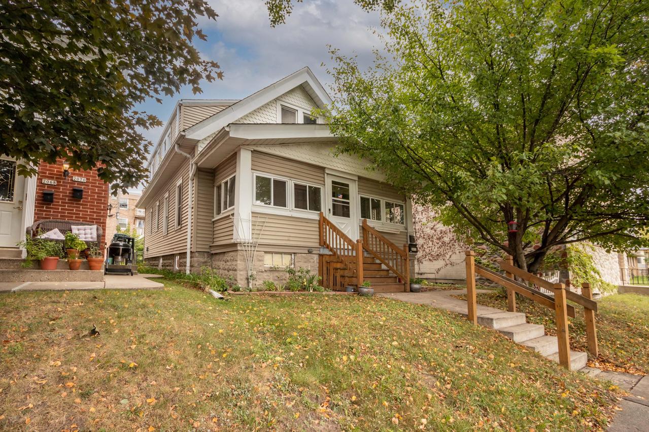 2072 S 78th St #2074, West Allis, WI 53219