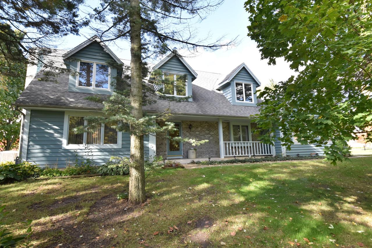 3310 Pleasant Ln, Mount Pleasant, WI 53405