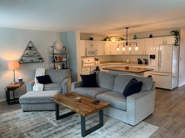 2123 E Broadway #C, Waukesha, WI 53186