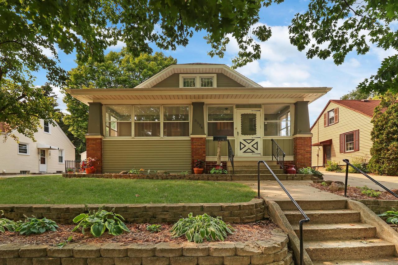 5524 35th Ave, Kenosha, WI 53144