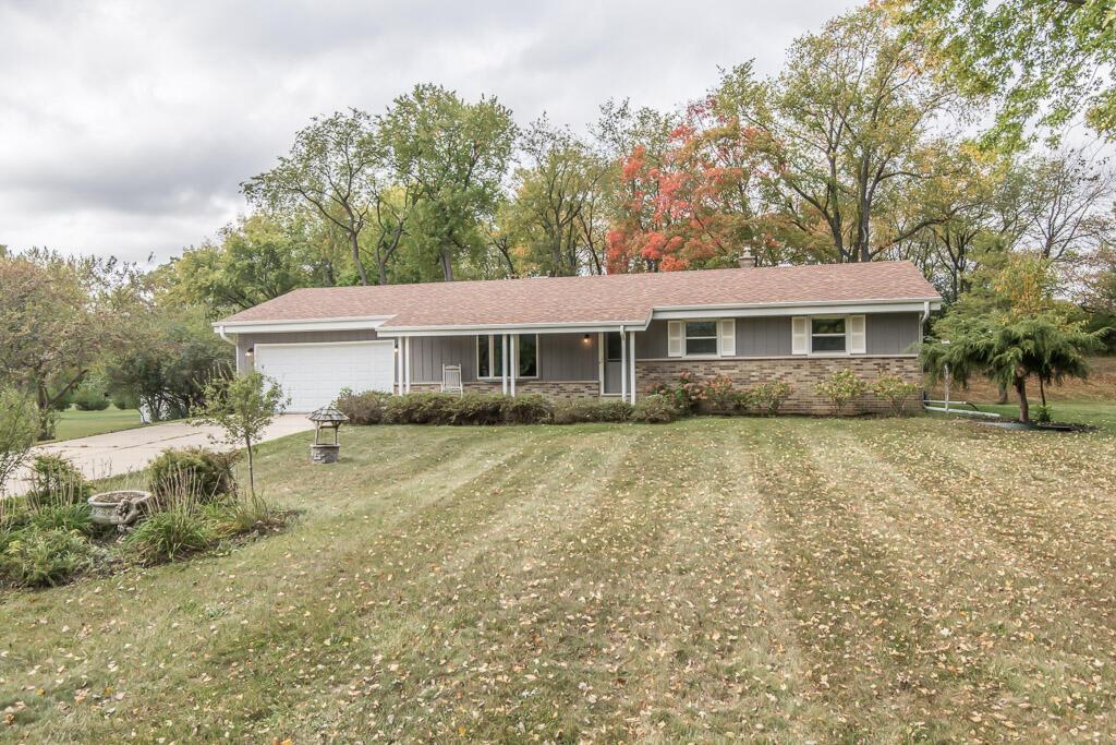 S77W31731 Midland Ct., Mukwonago, WI 53149