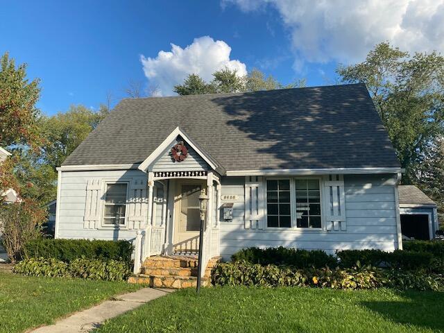 W166N8538 Theodore Ave, Menomonee Falls, WI 53051