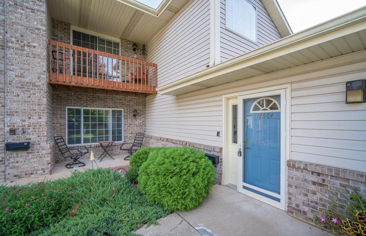 17664 W Lincoln Ave, New Berlin, WI 53146
