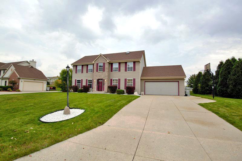 8334 N 111th St, Milwaukee, WI 53224