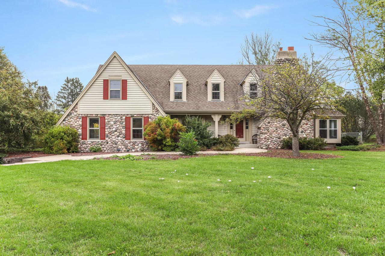 669 Wood Rd, Somers, WI 53144