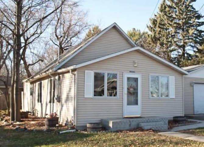 N3383 Apple Pl., Geneva, WI 53147
