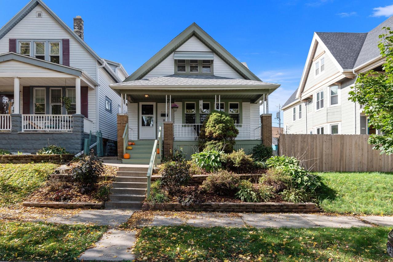 2523 S Williams St, Milwaukee, WI 53207
