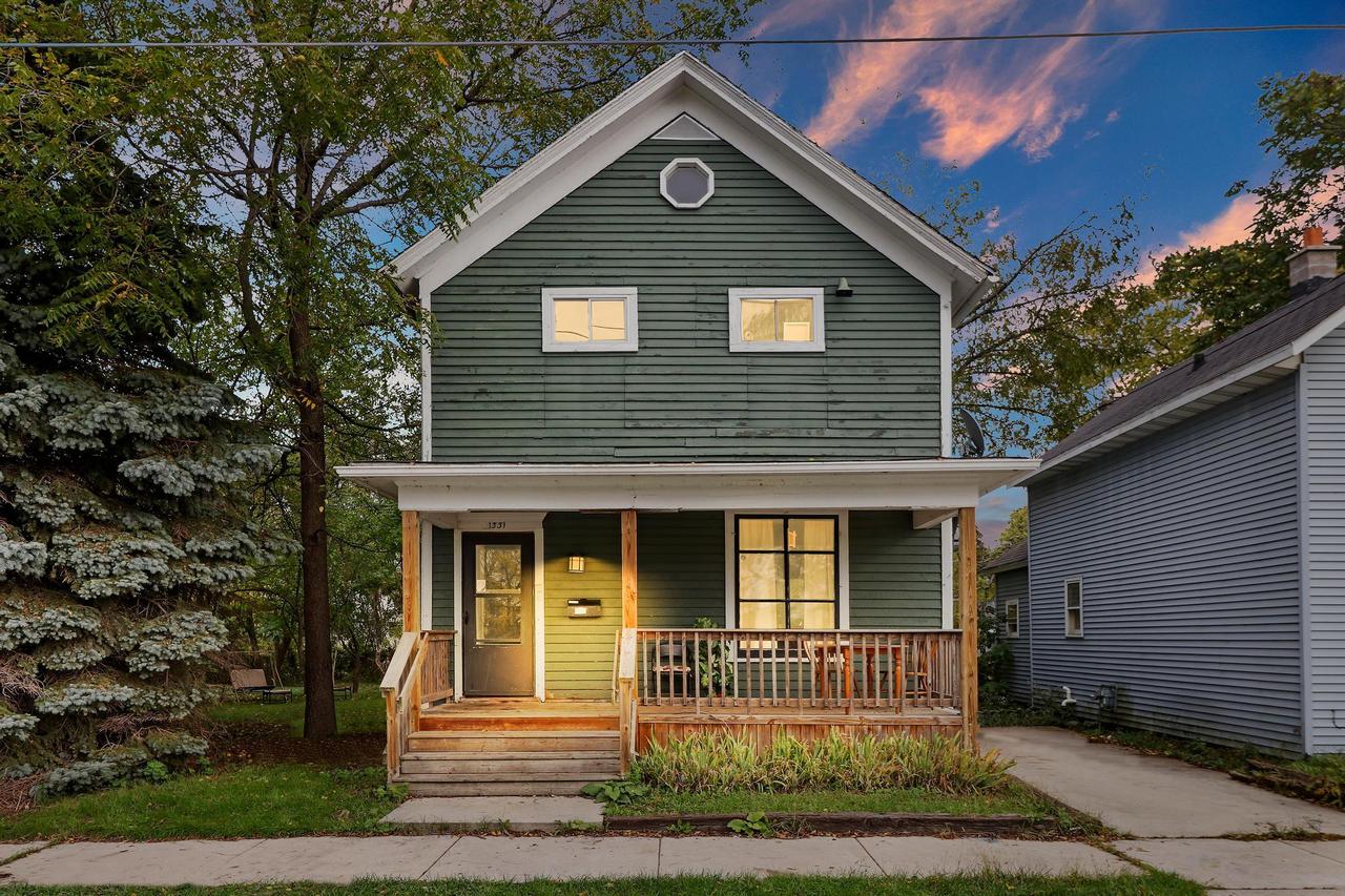 1331 Howe St, Racine, WI 53403