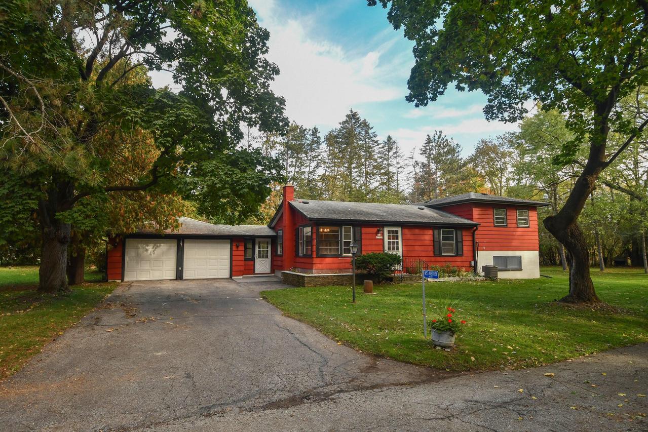 N53W37026 Wilson St, Oconomowoc, WI 53066