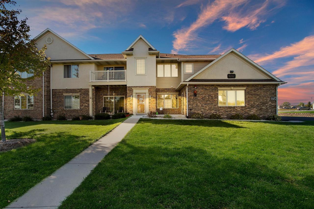 9262 64th Ct #157, Pleasant Prairie, WI 53158