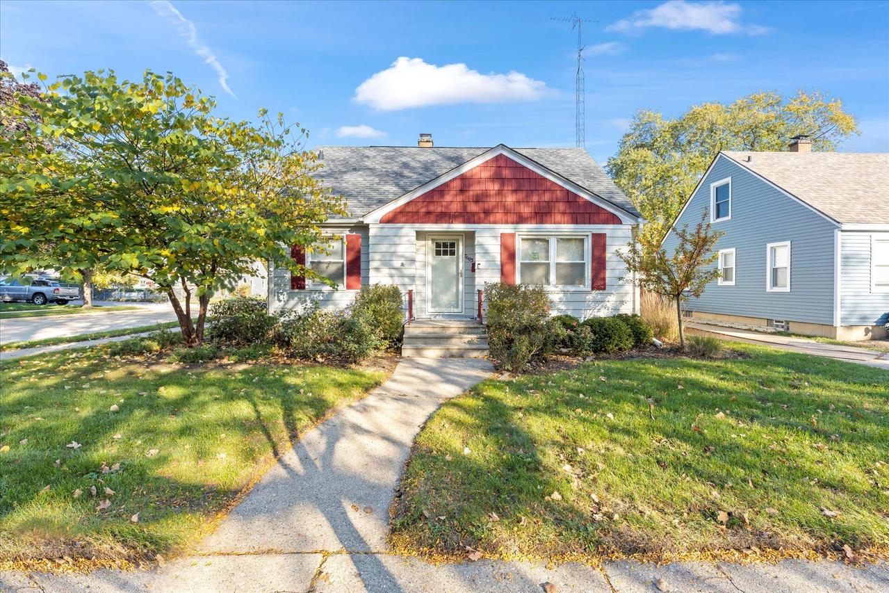 7603 33rd Ave, Kenosha, WI 53142