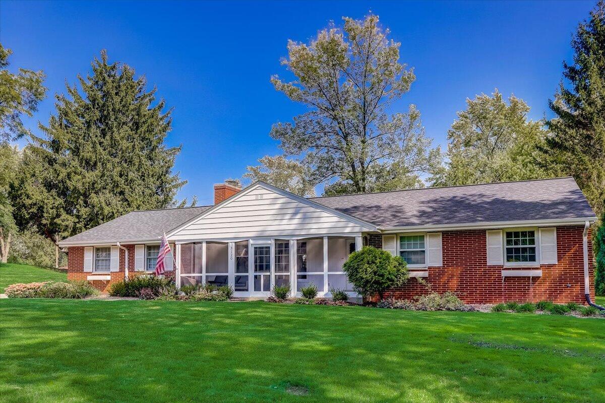 3120 Hidden Hills, Brookfield, WI 53005