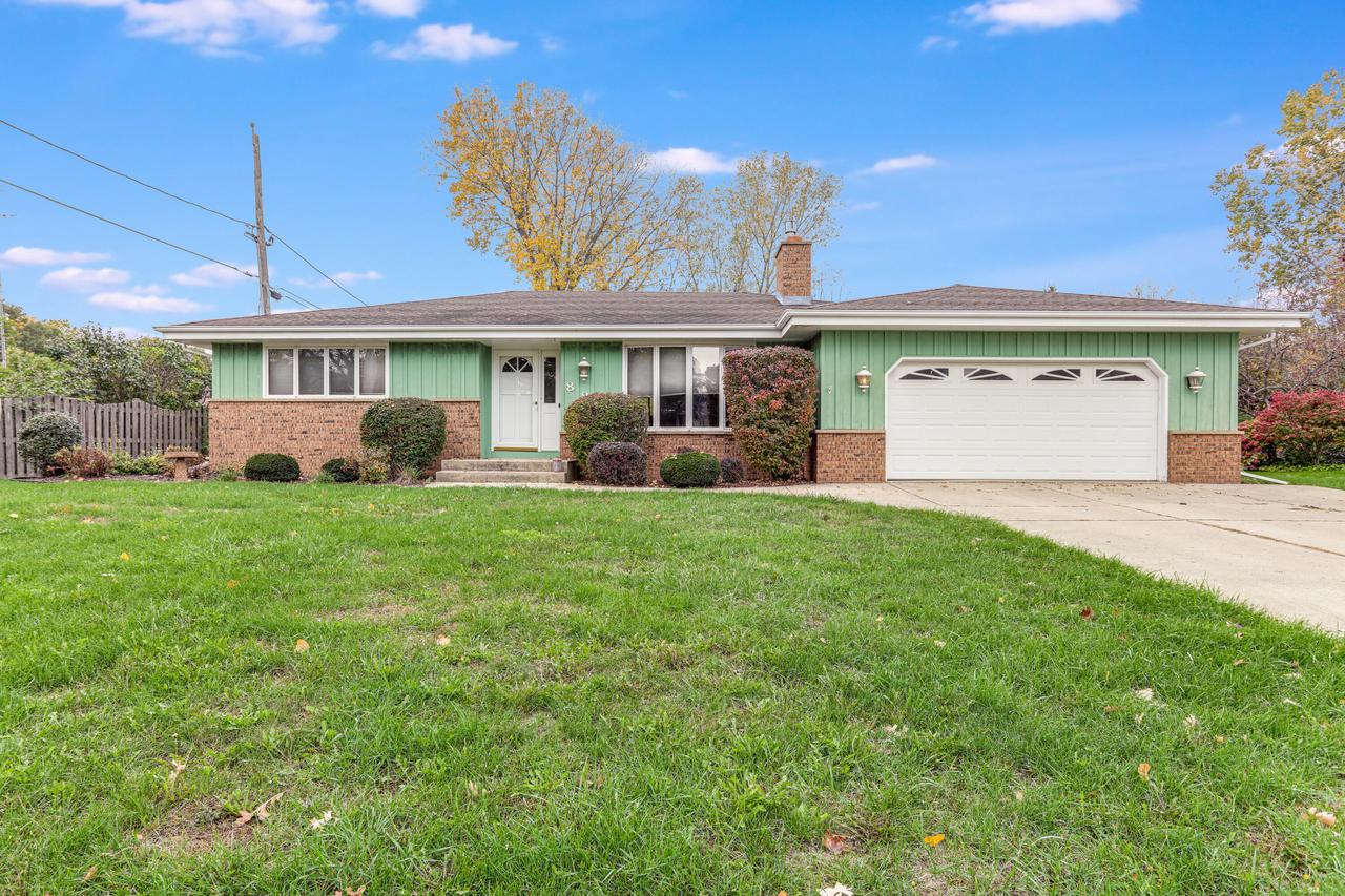 8822 47th Ave, Pleasant Prairie, WI 53142