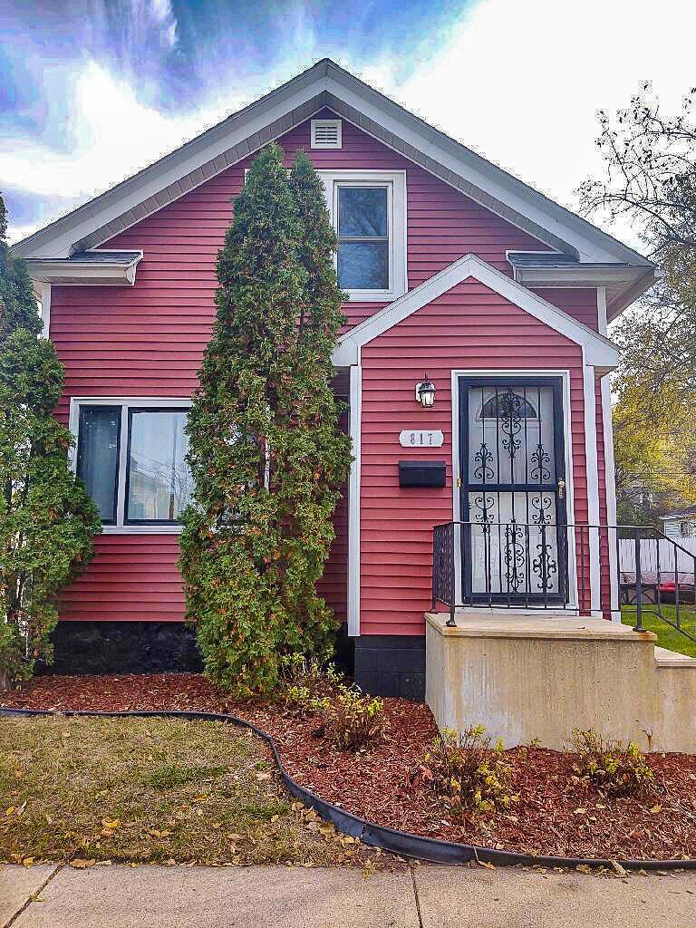 817 S 15th St., La Crosse, WI 54601