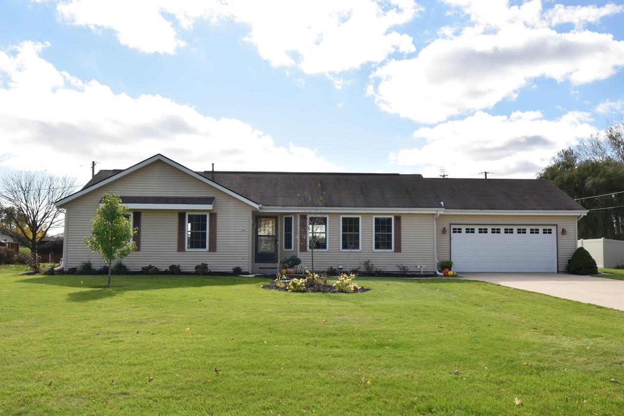 851 South Ave, Belgium, WI 53004