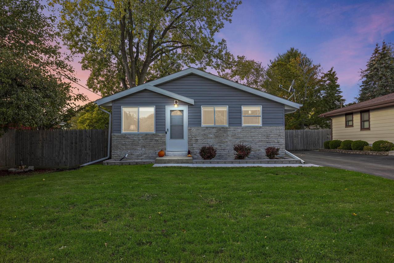 24 Oregon St, Racine, WI 53405