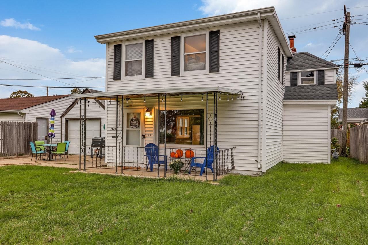7609 27th Ave, Kenosha, WI 53143