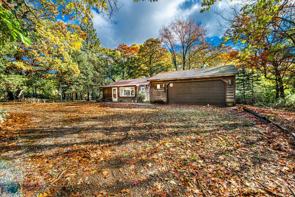 8941 277th Ave, Salem Lakes, WI 53168