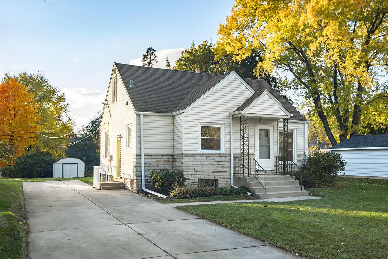 1185 Adelmann Ave., Brookfield, WI 53045