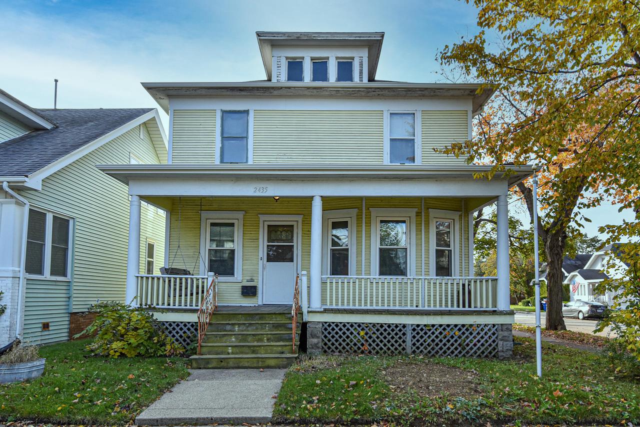 2435 Hansen Ave, Racine, WI 53405
