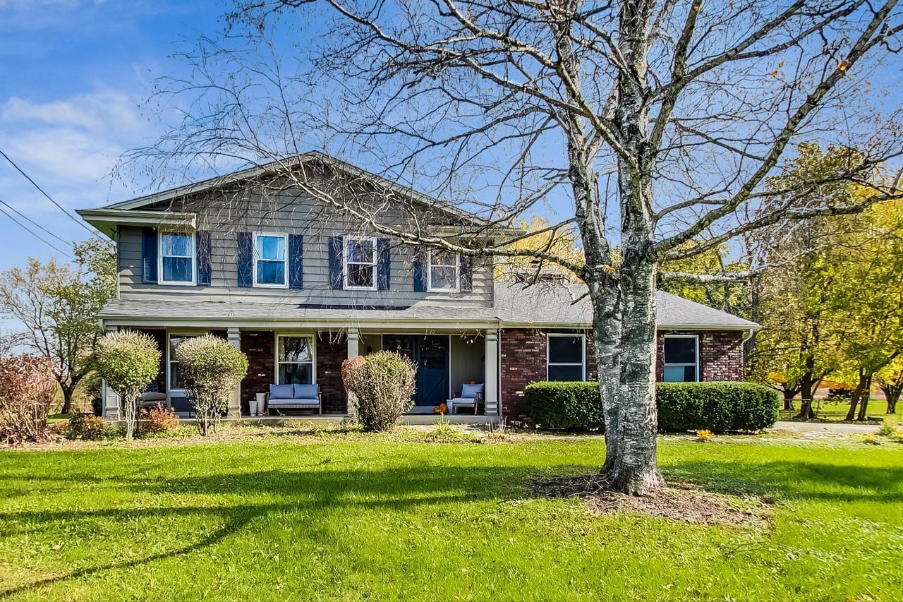 8811 Foley Rd, Caledonia, WI 53402