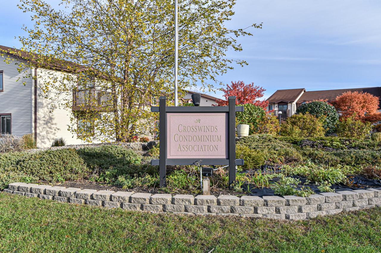 7240 Mariner Dr #5, Mount Pleasant, WI 53406