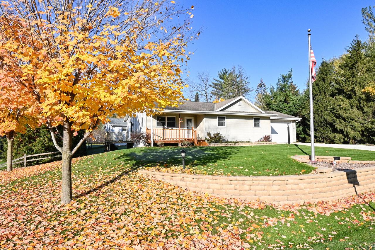 N3923 W Water St, Sullivan, WI 53178